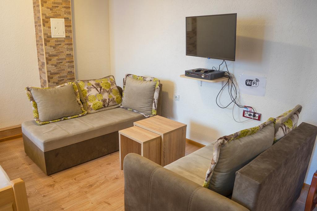 Apartment M